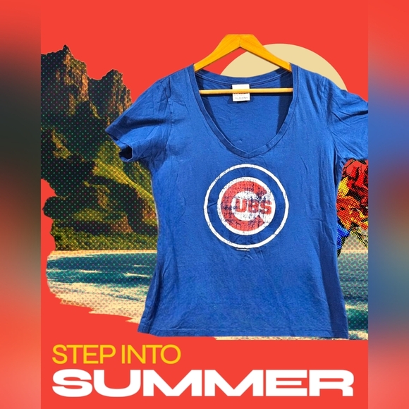 Chicago Cubs SZ L 5th & Ocean V Neck Distressed Short Sleeve Baseball T-Shirt - Picture 1 of 7
